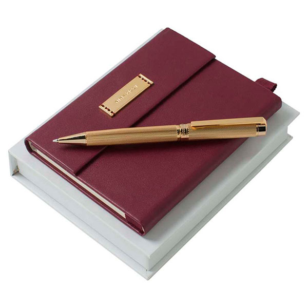 Стильный блокнот и ручка