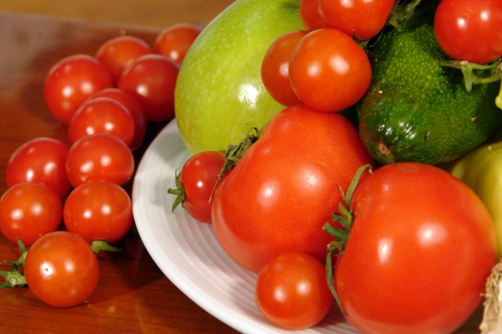 влияние томатов на организм человек немалое